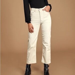 Levi’s Ribcage Straight Corduroys